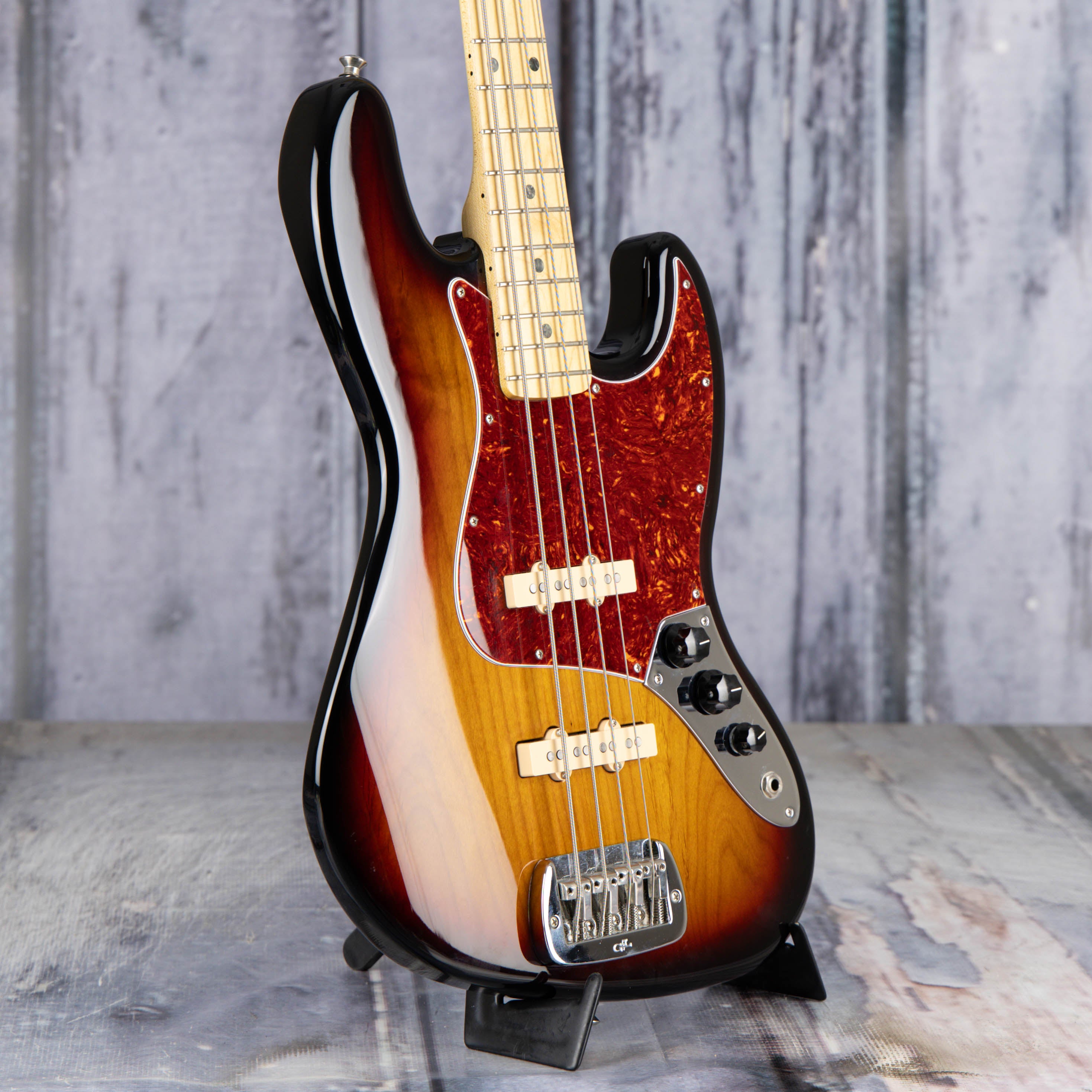 Used G&L Fullertone Deluxe Electric Bass Guitar, 2021, 3-Tone Sunburst, angle
