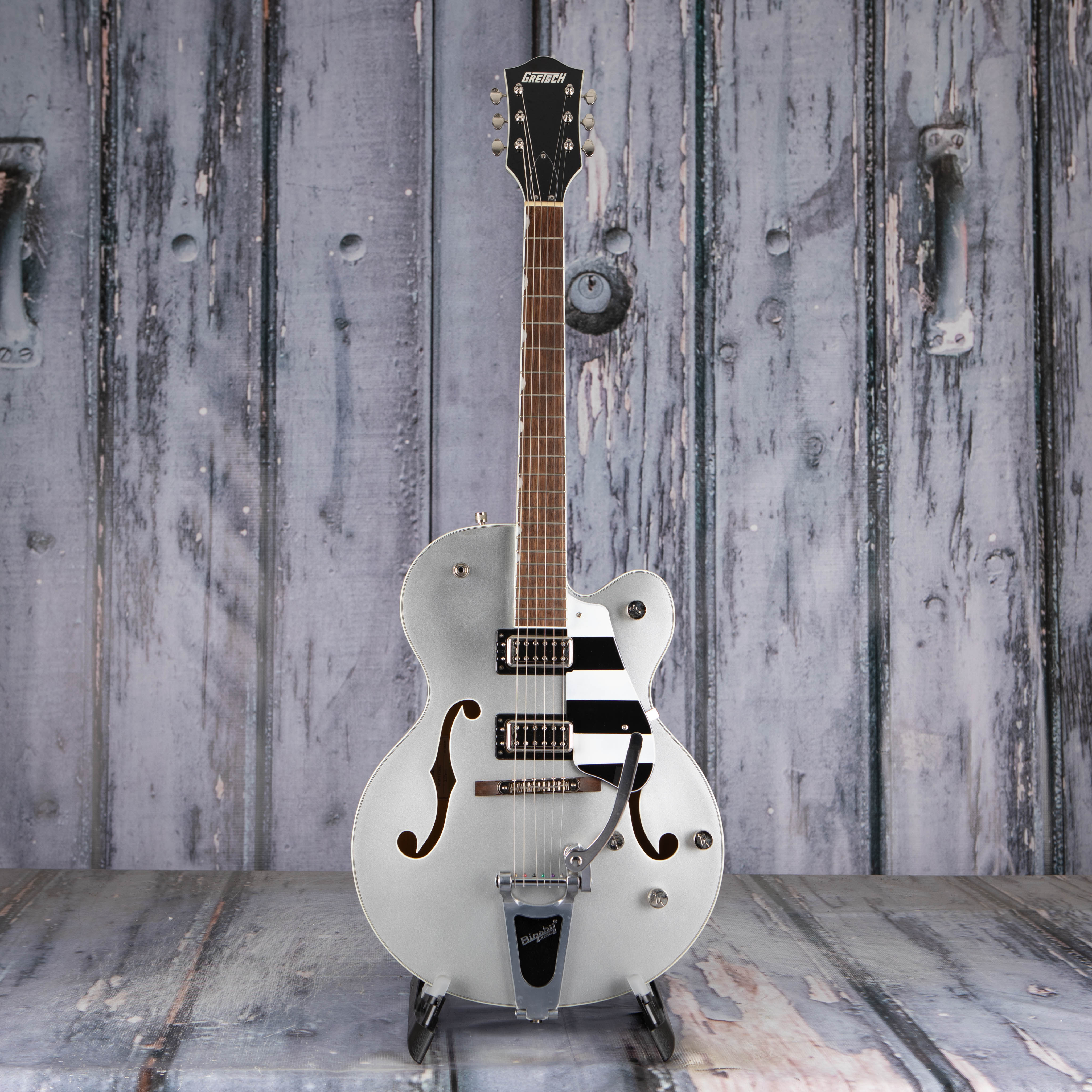 Used Gretsch G5420T Electromatic Classic Hollowbody Single-Cut W/ Bigsby Guitar, 2021, Airline Silver, front