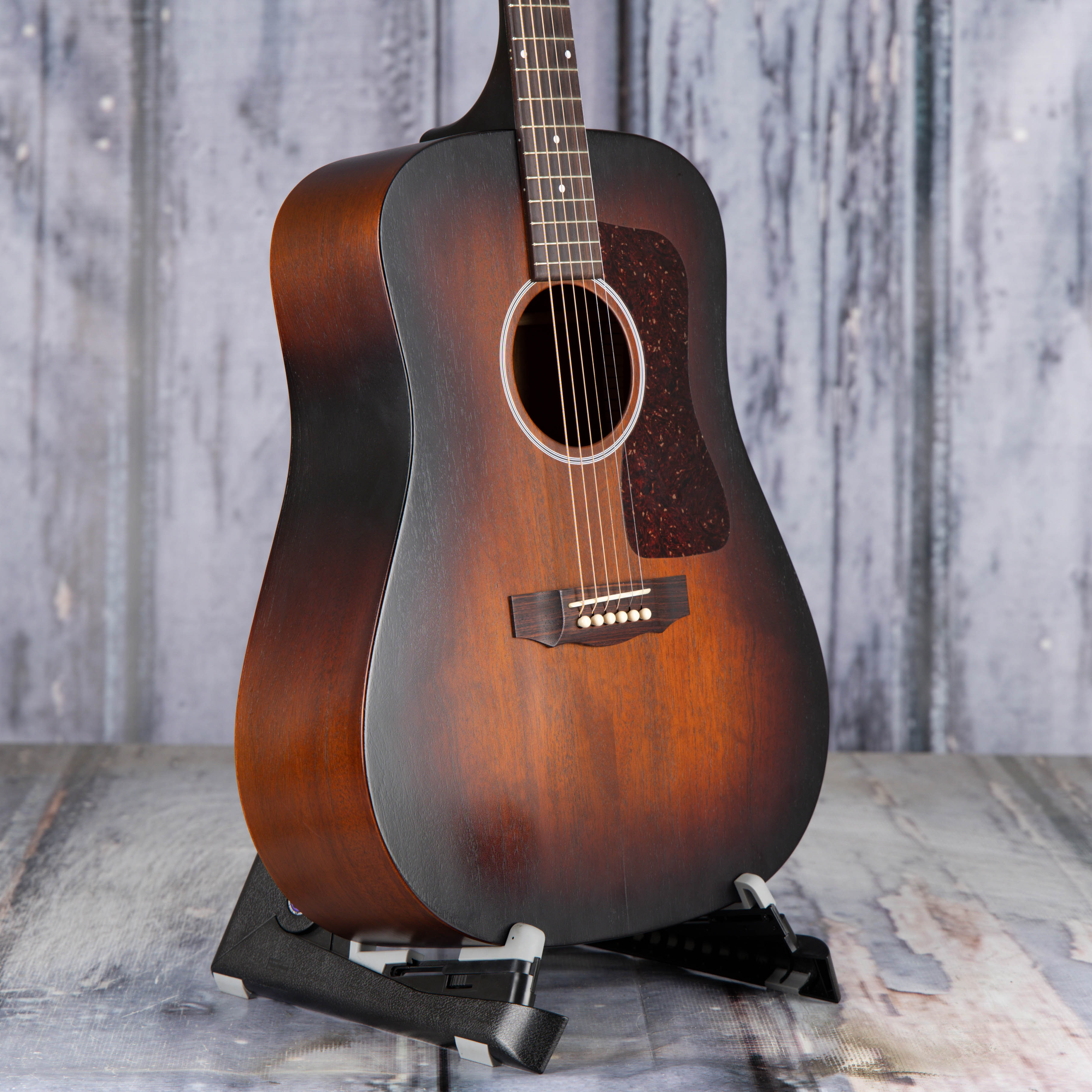 Used Guild D-20, Vintage Sunburst | For Sale | Replay Guitar