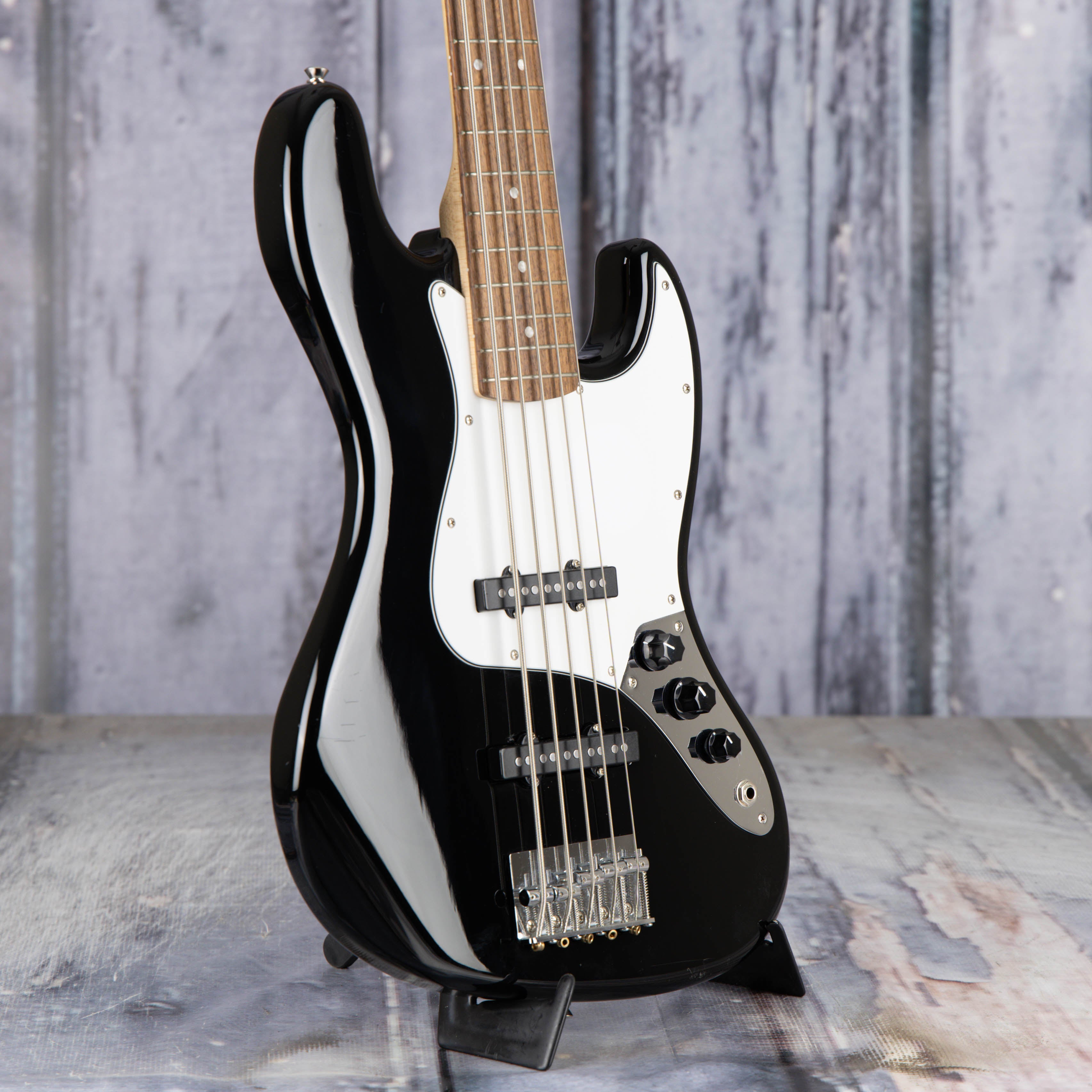 Used Squier Affinity Series Jazz Bass V 5-String Electric Bass Guitar, Black, angle
