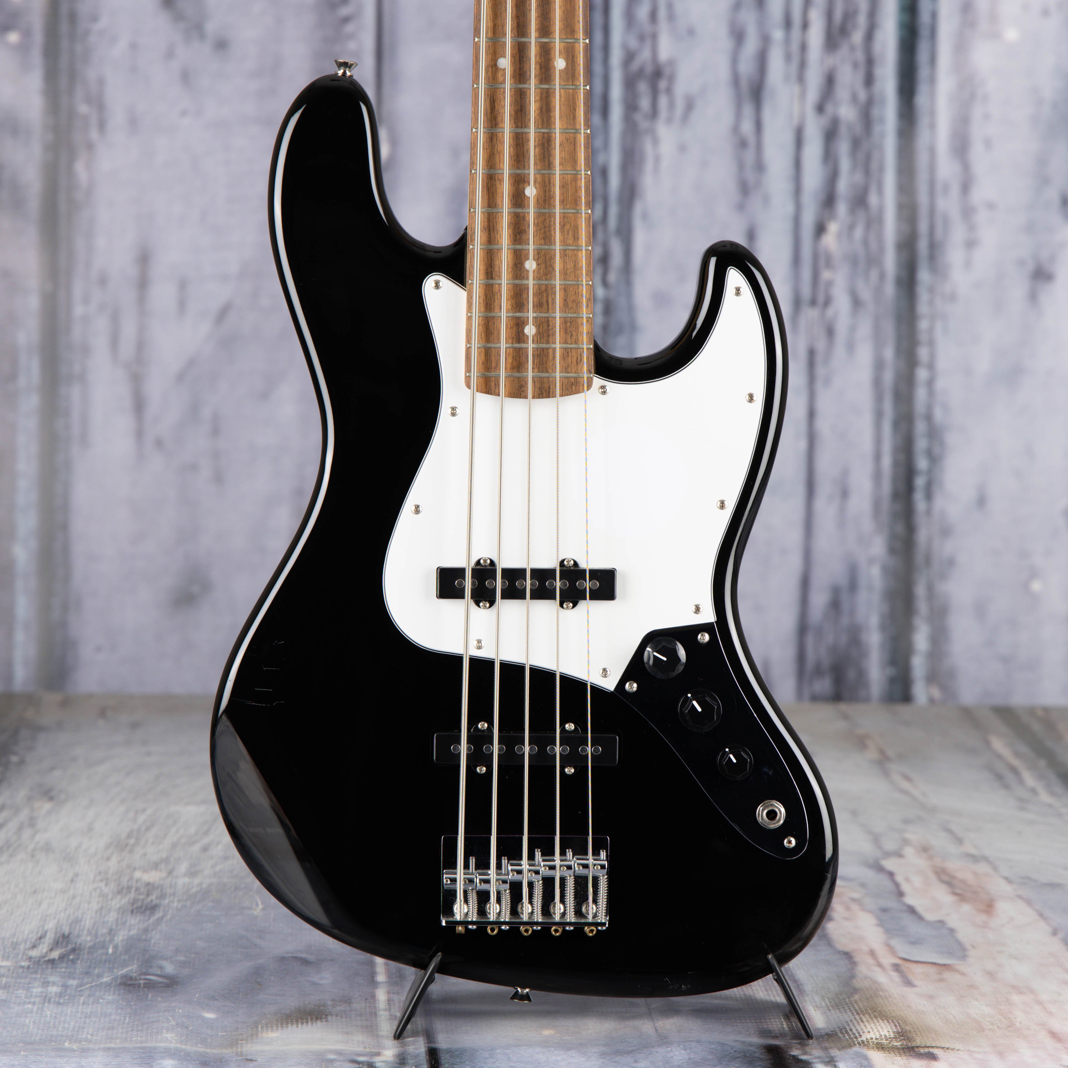 Used Squier Affinity Series Jazz Bass V 5-String Electric Bass Guitar, Black, front closeup