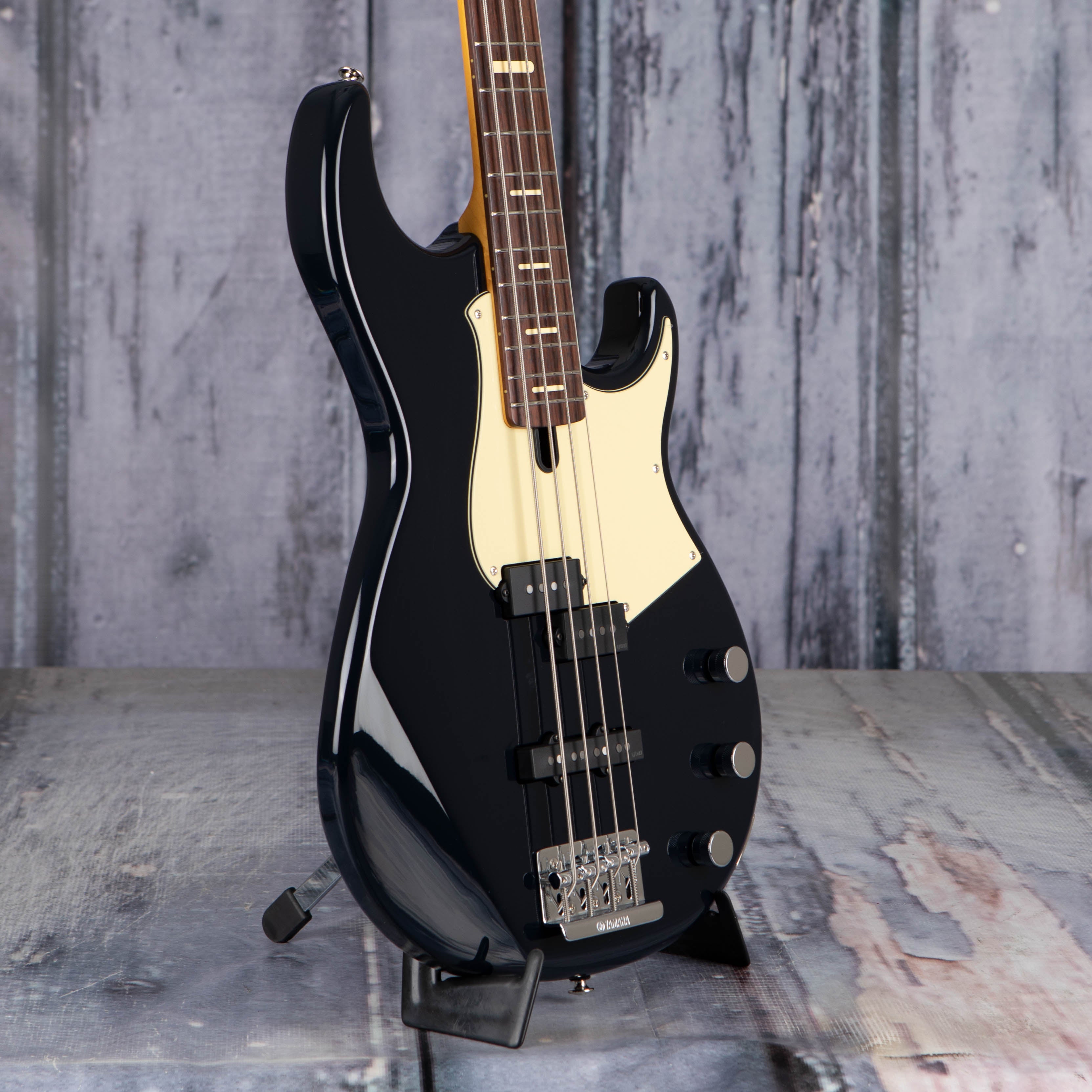 Yamaha Premium BBP34 Electric Bass Guitar, Midnight Blue, angle