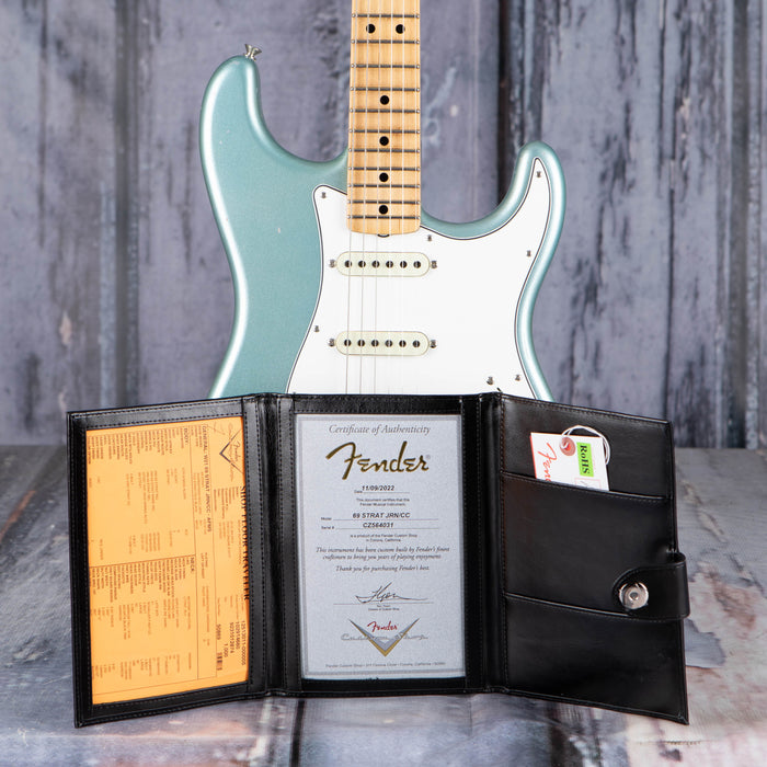 Fender Custom Shop 1969 Stratocaster Journeyman Relic Closet Classic, Aged Fire Mist Silver