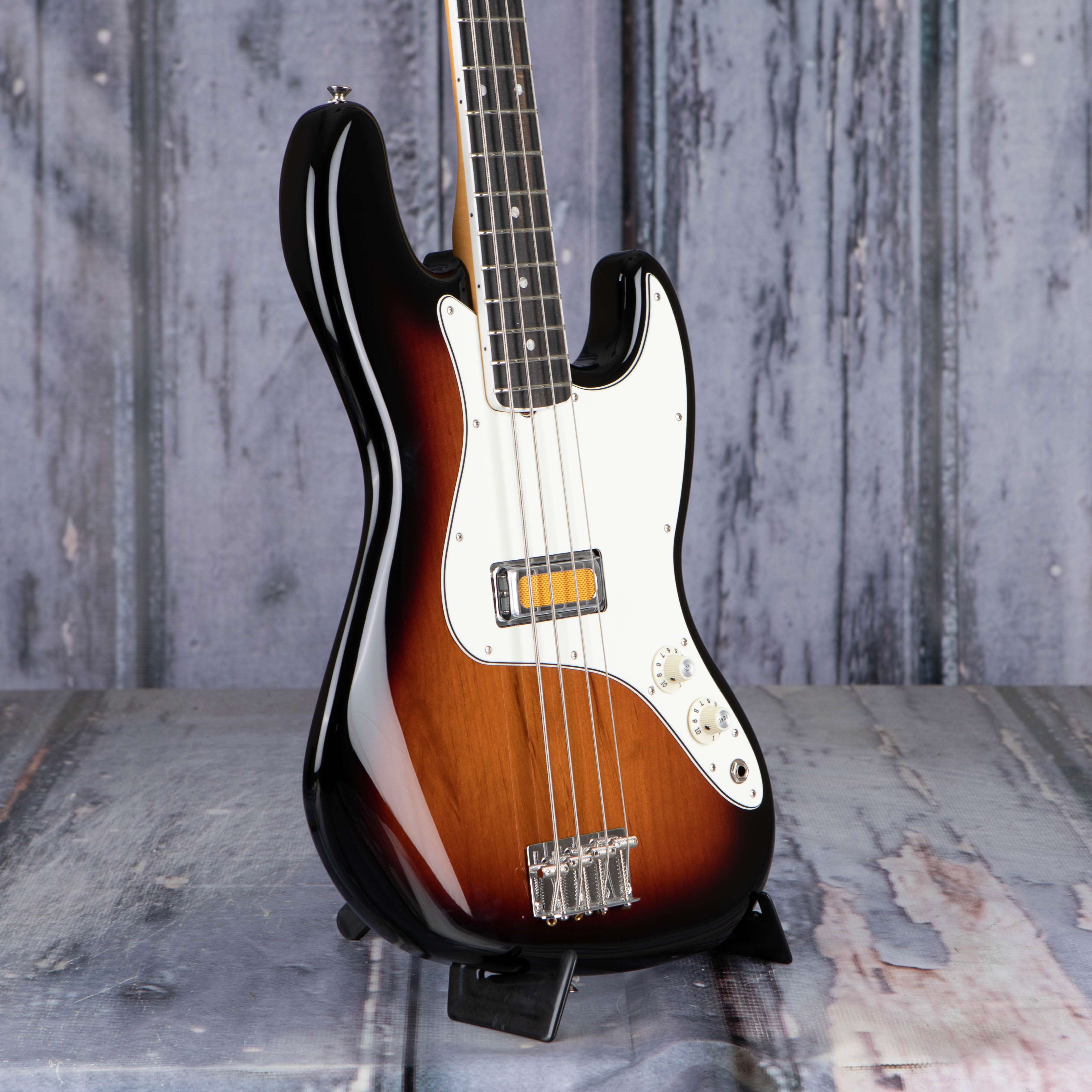 Fender jazz bass gold sale