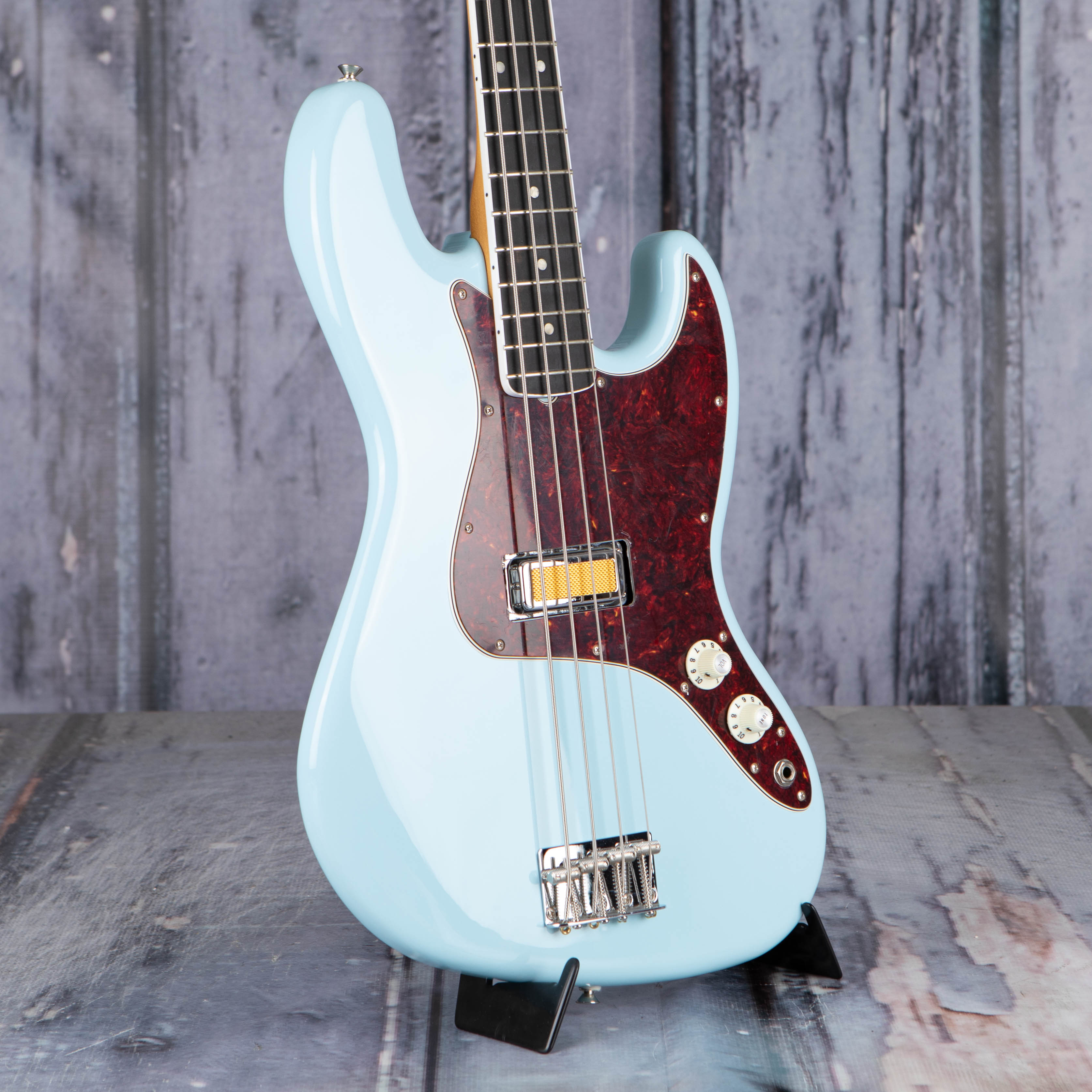 Fender Gold Foil Jazz Bass Guitar, Sonic Blue, angle