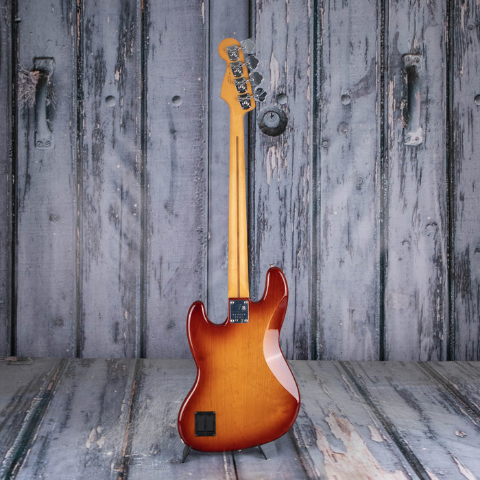 Fender Player Plus Jazz Bass, Sienna Sunburst