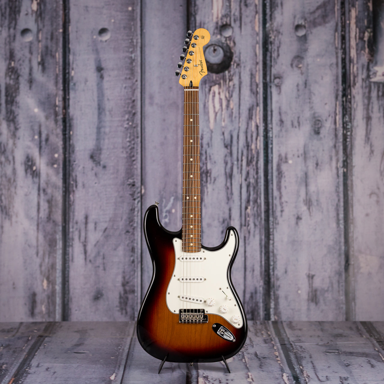 Fender Player Series Stratocaster, Pau Ferro Fingerboard, 3-Color Sunburst, front