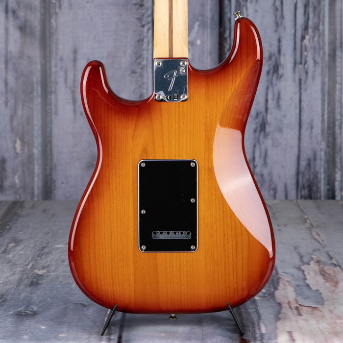 Fender Player Stratocaster HSH, Tobacco Sunburst