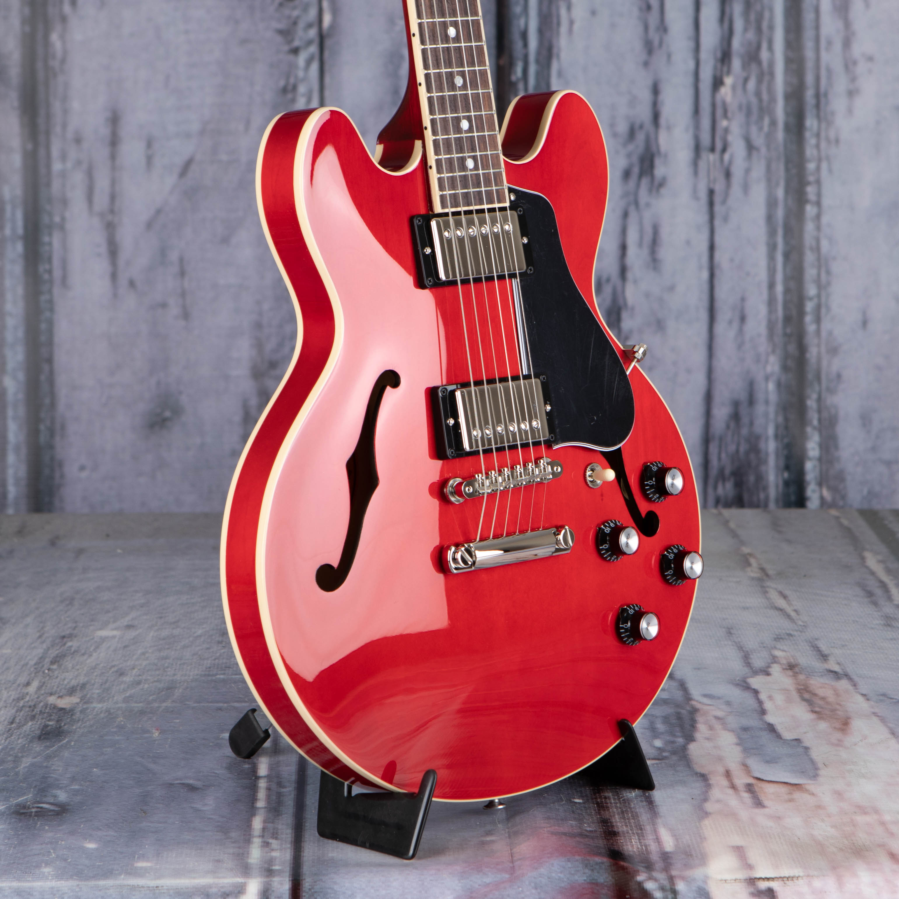 Gibson USA ES-339 Semi-Hollowbody Guitar, Cherry, angle