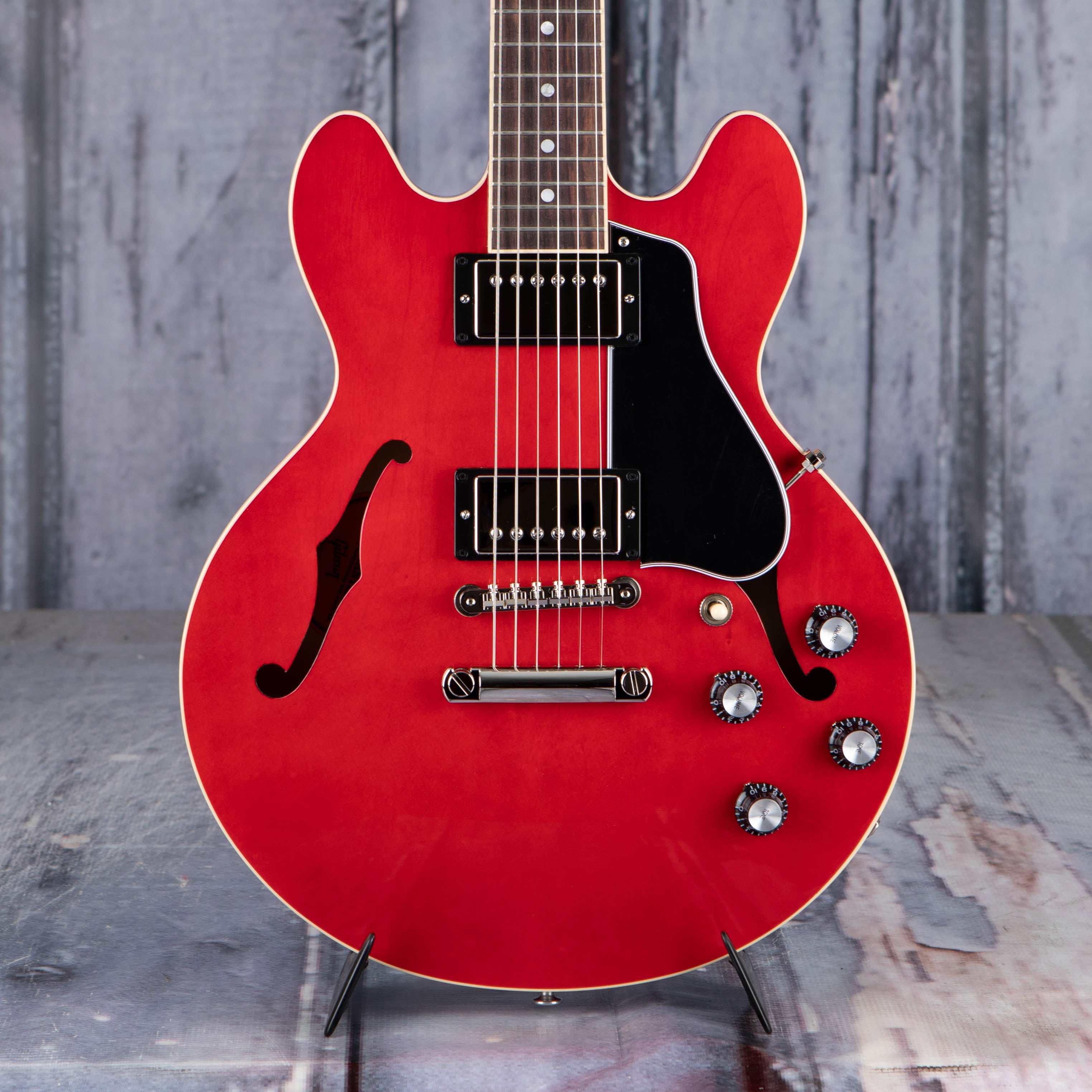 Gibson USA ES-339 Semi-Hollowbody Guitar, Cherry, front closeup