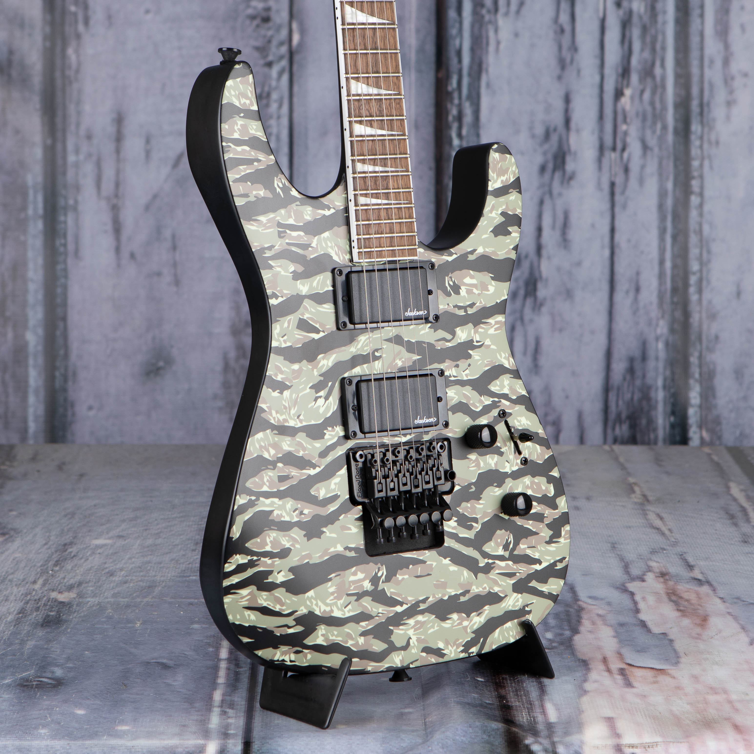 Jackson X Series Soloist SLX DX Camo Electric Guitar, Tiger Jungle Camo, angle