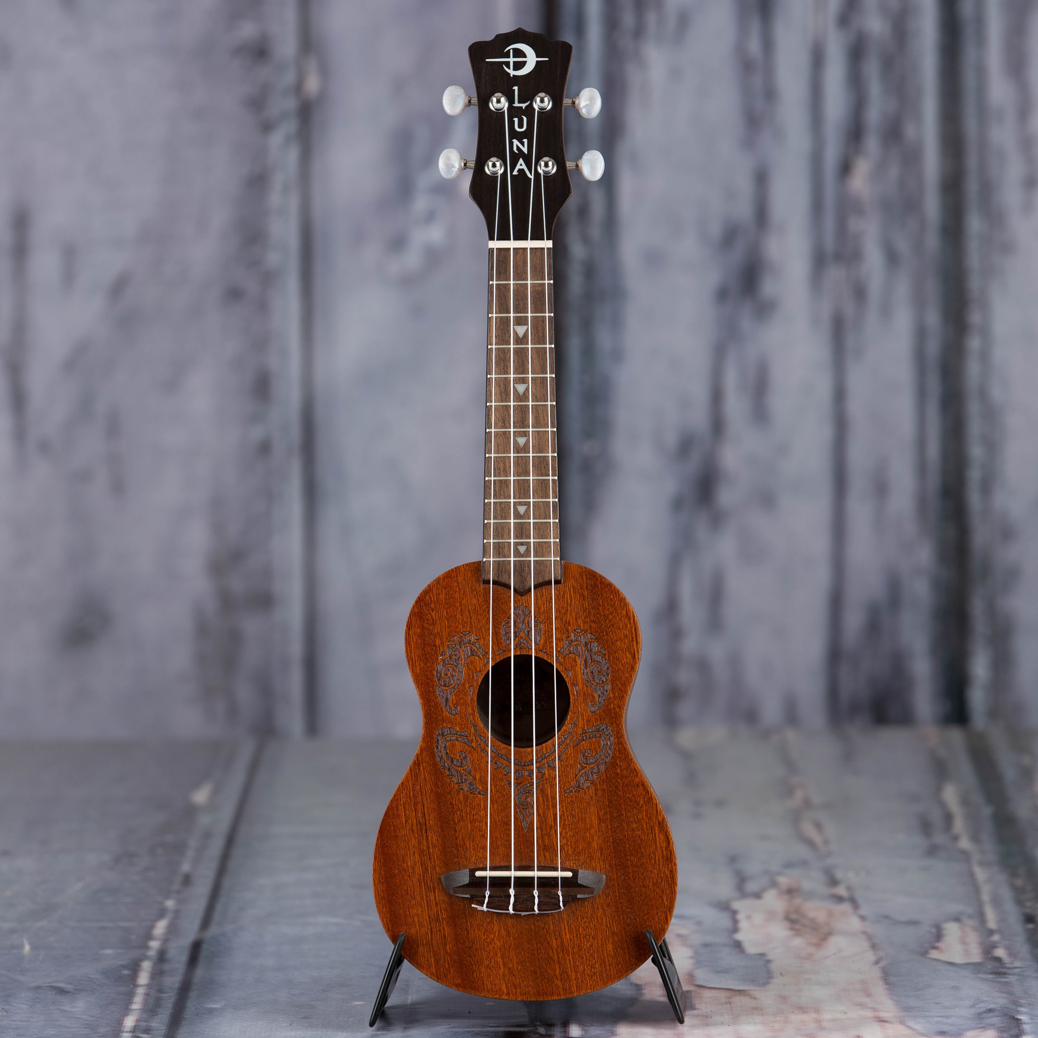 Luna Honu Tribal Turtle Soprano Ukulele Pack, Satin Natural, front