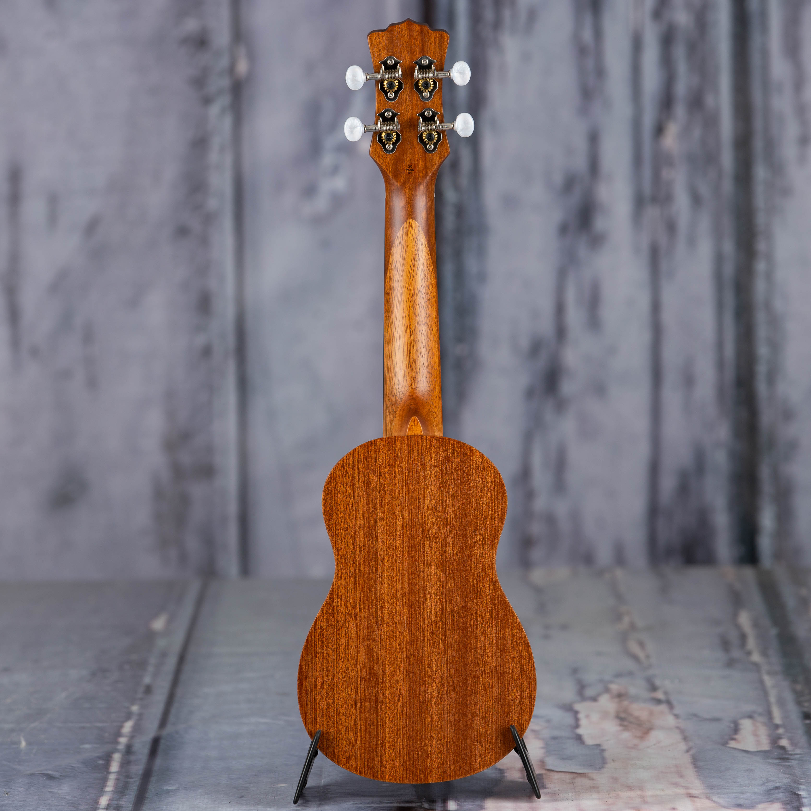 Luna Honu Tribal Turtle Soprano Ukulele Pack, Satin Natural, back