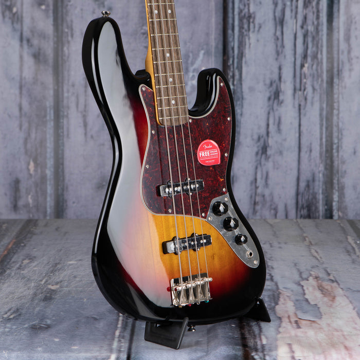 Squier Classic Vibe '60s Jazz Bass, 3-Color Sunburst
