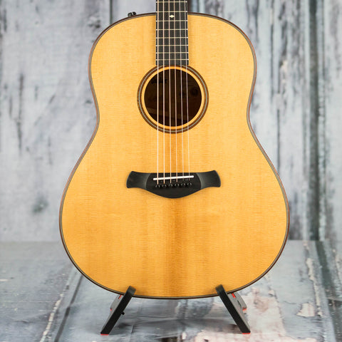 Taylor Builder's Edition 517e Acoustic/Electric Guitar, Natural, front closeup
