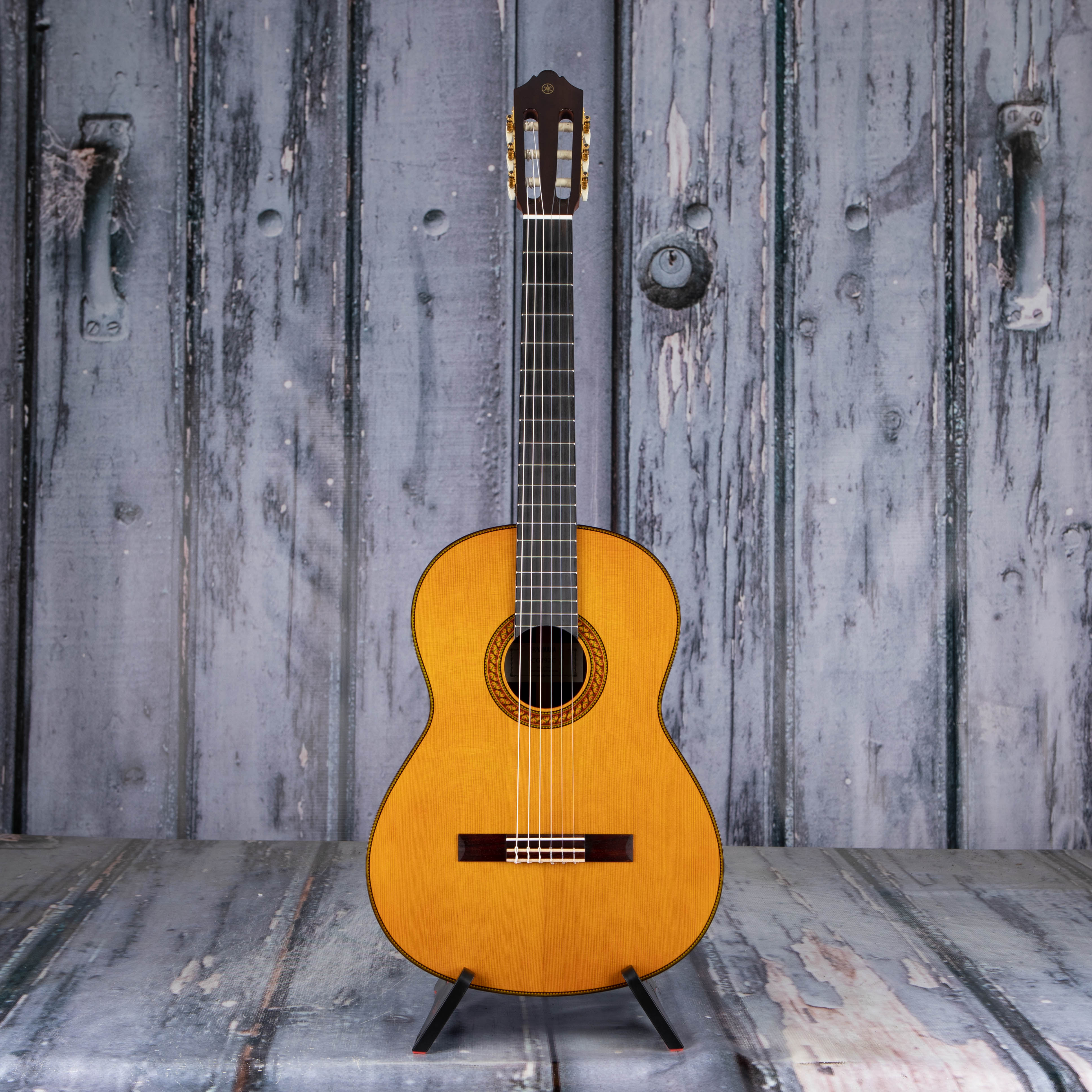 Yamaha CG192C Classical Acoustic Guitar, Natural, front