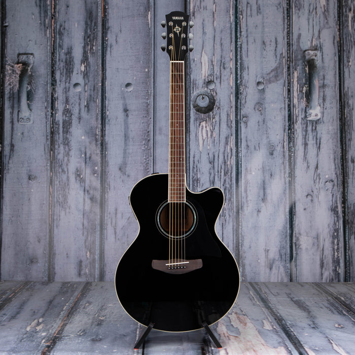 Yamaha CPX600 Medium Jumbo Cutaway Acoustic/Electric, Black