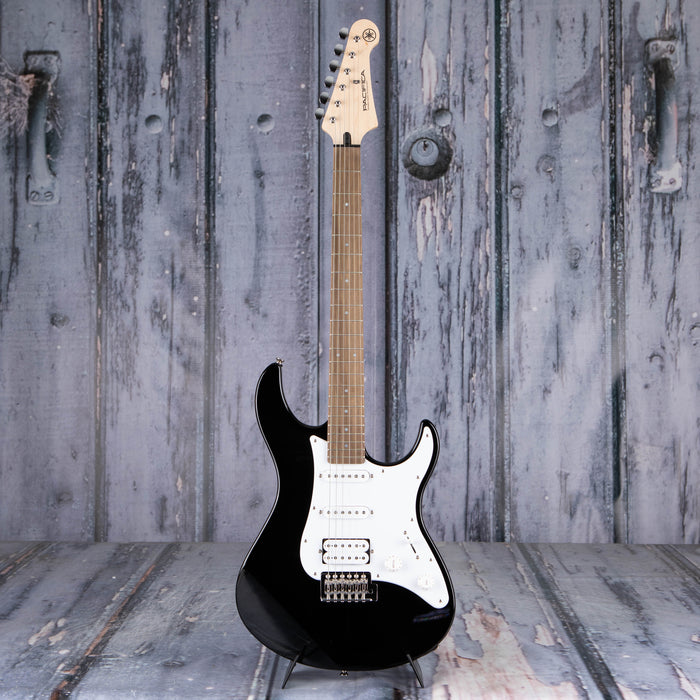 Yamaha PAC012 Pacifica, Black
